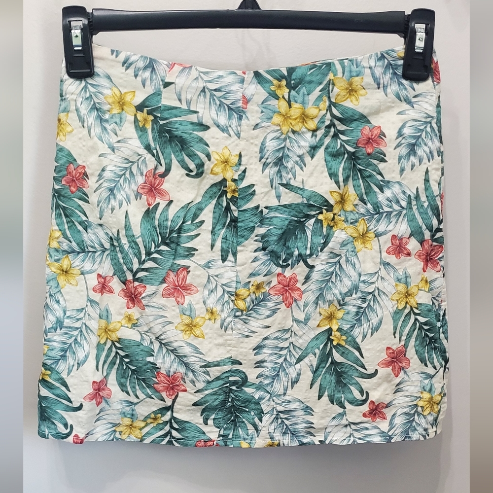 Tropical Print Button Front Mini Skirt - Picture 5 of 7